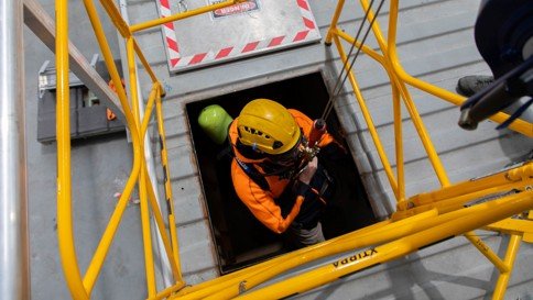 Confined Space Safety-305